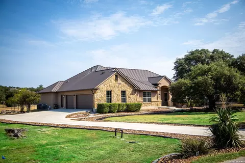 1273 Via Principale, New Braunfels, TX 78132