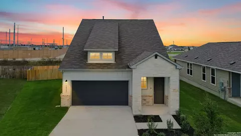 1522 Bluff Path, New Braunfels, TX 78130