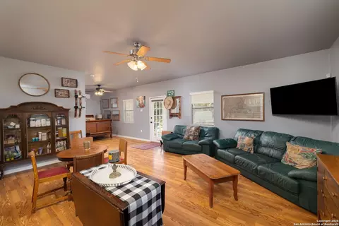 1060 Forest View Dr, Blanco, TX 78606 photo 15