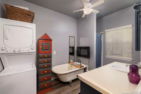 1060 Forest View Dr, Blanco, TX 78606 photo 12