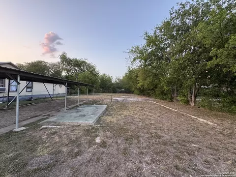 415 Westfall, San Antonio, TX 78210