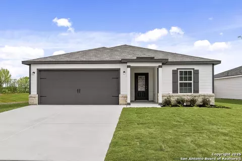 16029 Stratford Cv, Lytle, TX 78052