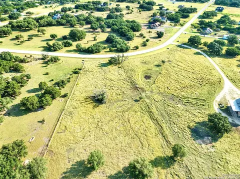 lot454 Horseshoe Fls, Bandera, TX 78003