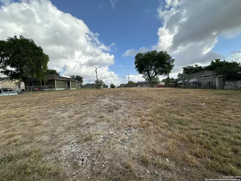 306 G, San Antonio, TX 78210