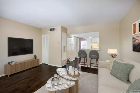 1045 Shook #134G, San Antonio, TX 78212