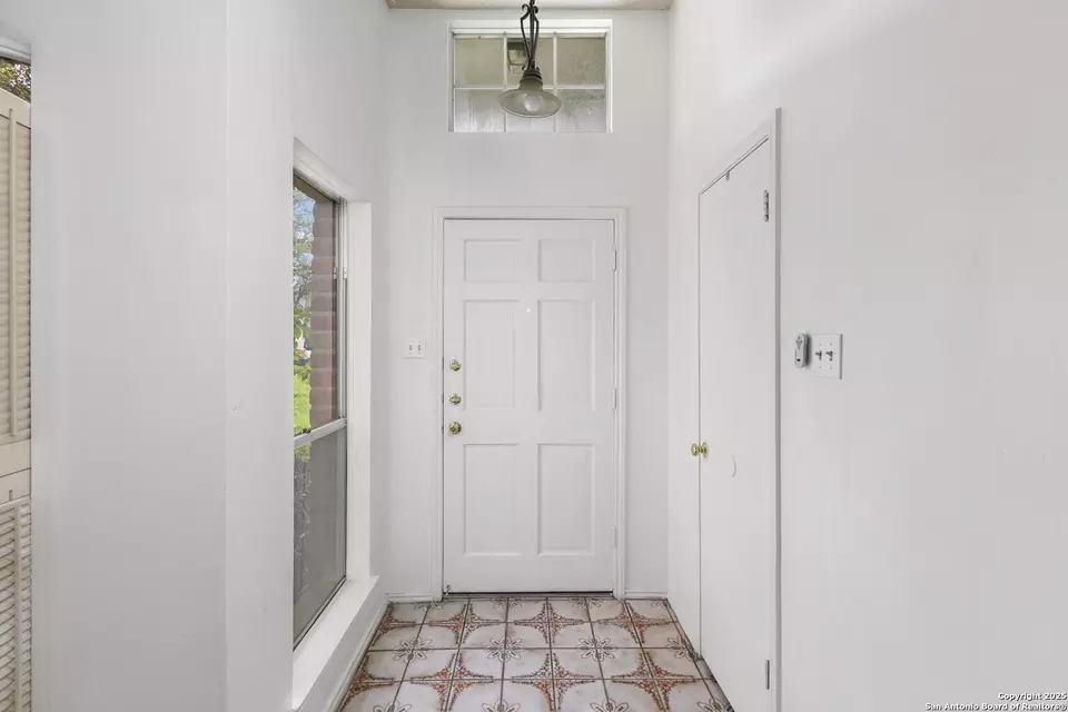 Entry Way - 7709 Brunning, Live Oak, TX 78233 photo 2 of 2
