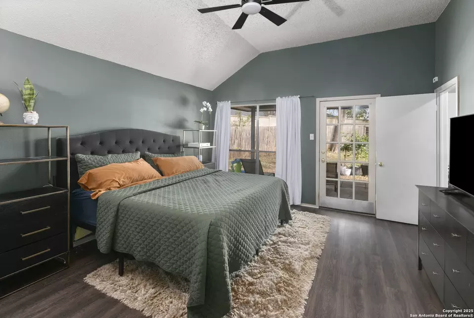 Bedroom - 7709 Brunning, Live Oak, TX 78233 photo 2 of 4
