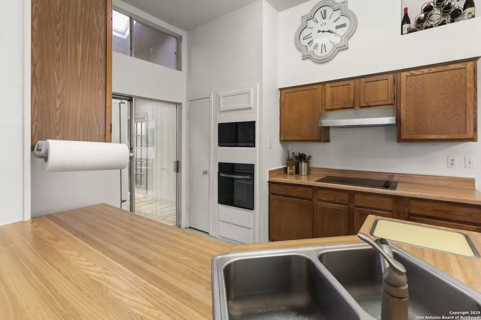 Kitchen - 7709 Brunning, Live Oak, TX 78233 photo 2 of 2