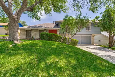 5822 Dan Duryea, San Antonio, TX 78240