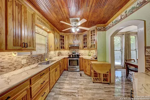 Kitchen - 101 N 11th, Junction, TX 76849 photo 2 of 2