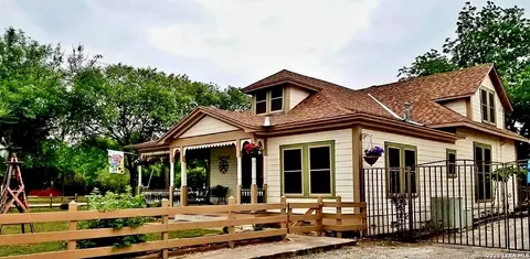 101 N 11th, Junction, TX 76849