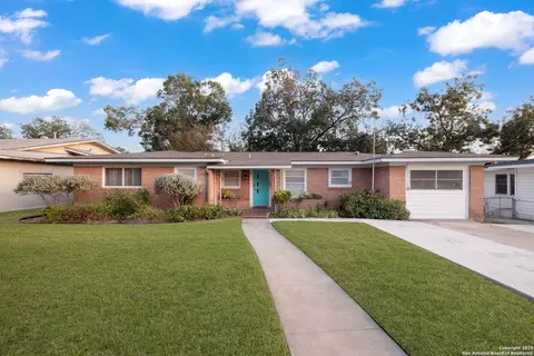 266 Cromwell, San Antonio, TX 78228