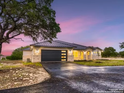 208 River Rdg, Boerne, TX 78006