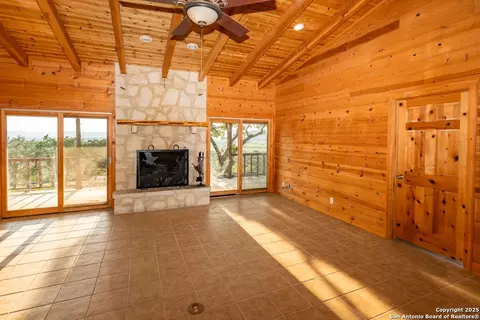 Living - 599 Mountain View Rd, Utopia, TX 78884 photo 1 of 3