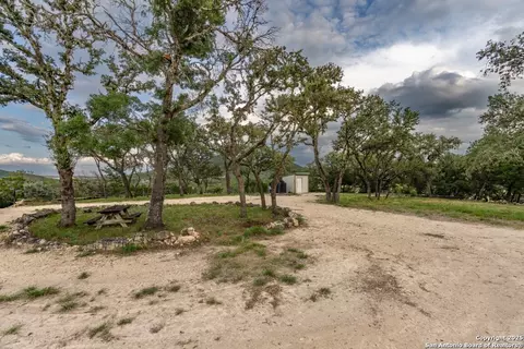 Exterior - 599 Mountain View Rd, Utopia, TX 78884 photo 1 of 8