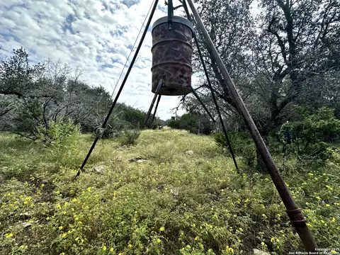 0 Sd 24740, Rocksprings, TX 78880