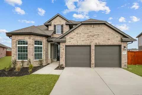 165 Mallorys Way, Castroville, TX 78009