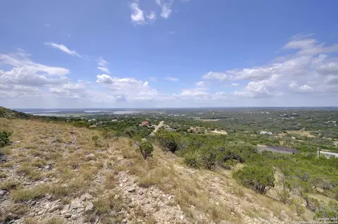 1081 Eagle Pt, Fischer, TX 78623