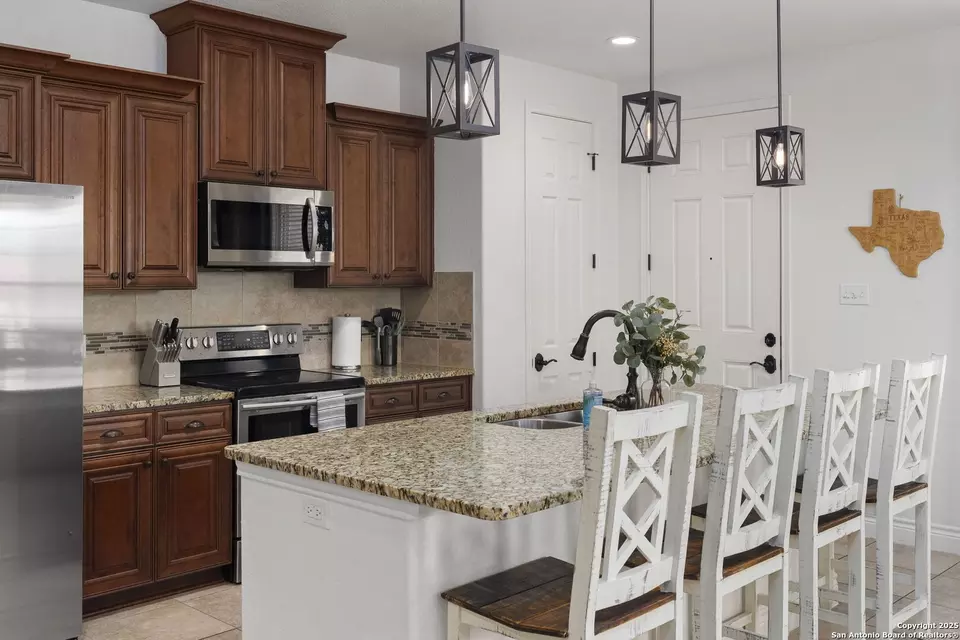 Kitchen - 1608 Lake Rdg, Canyon Lake, TX 78133 photo 2 of 6