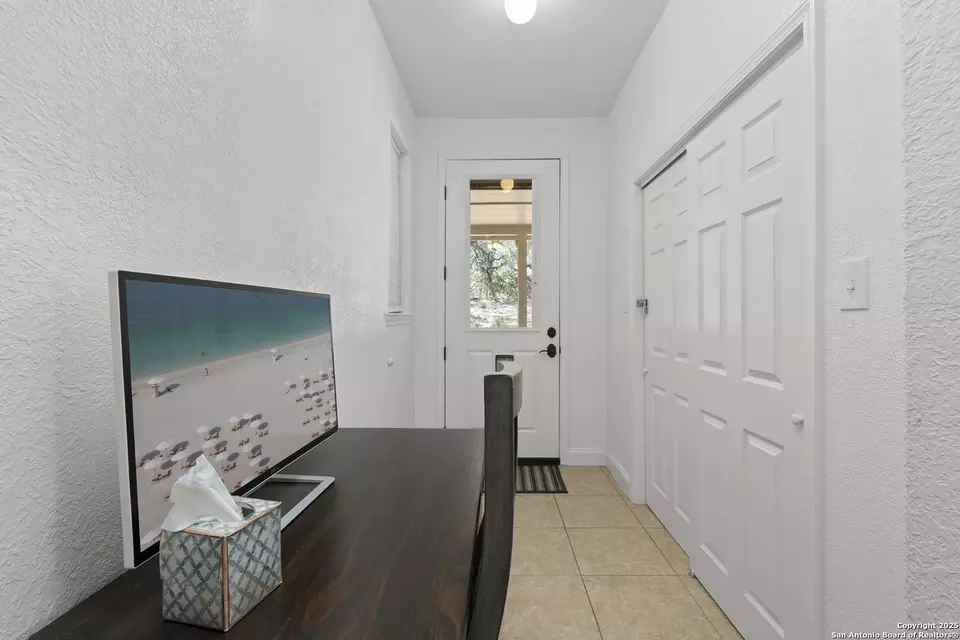 Entry Way - 1608 Lake Rdg, Canyon Lake, TX 78133 photo 1 of 1