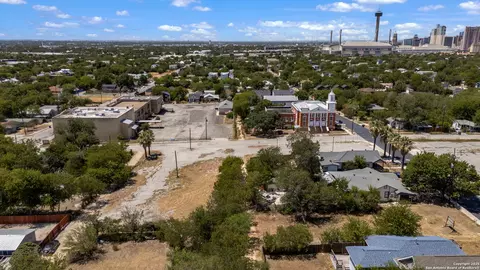 618 Piedmont, San Antonio, TX 78203