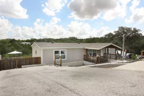 941 Deer Run, Canyon Lake, TX 78133