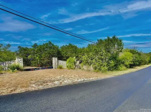 9852 Marnoch Rd, Helotes, TX 78023 photo 2