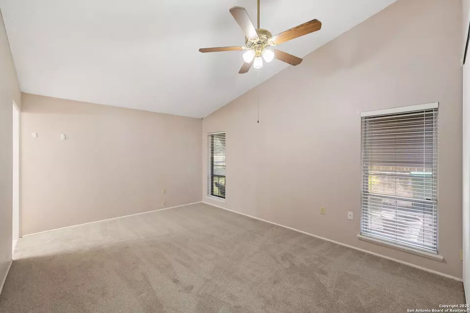 Bedroom - 8344 Highland Vw, Universal City, TX 78148 photo 1 of 4