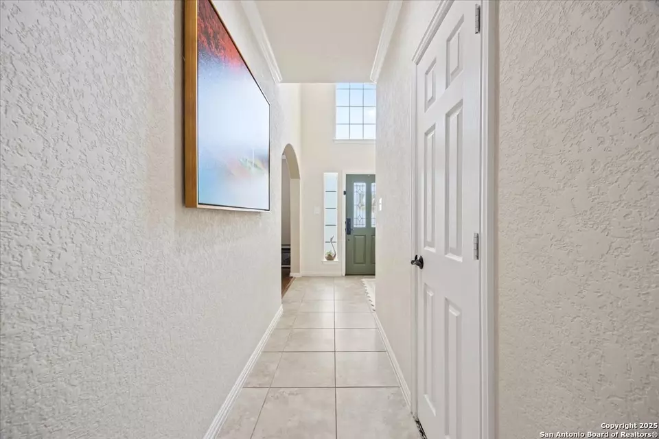Entry Way - 3722 Sweet Olive, San Antonio, TX 78261 photo 4 of 7