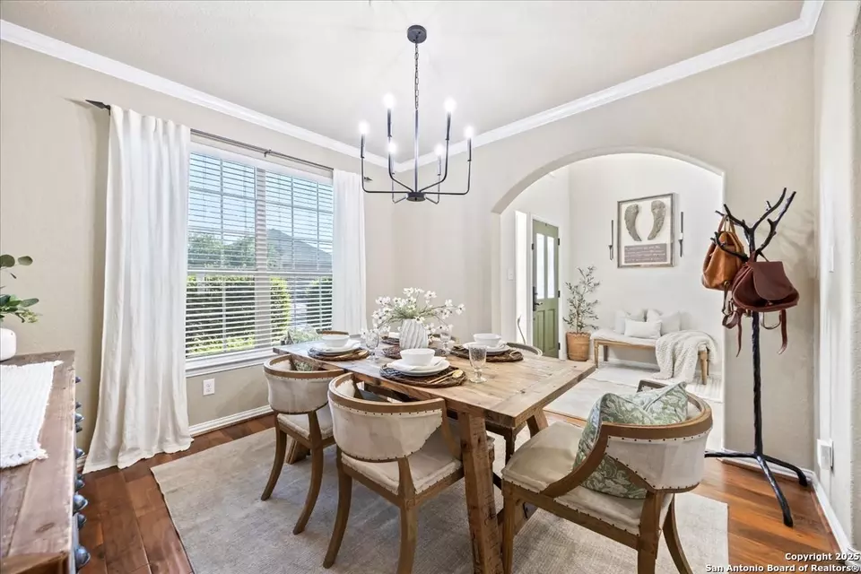 Dining - 3722 Sweet Olive, San Antonio, TX 78261 photo 3 of 3