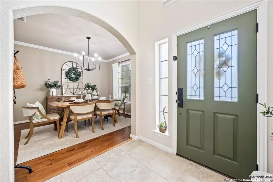 Entry Way - 3722 Sweet Olive, San Antonio, TX 78261 photo 3 of 7