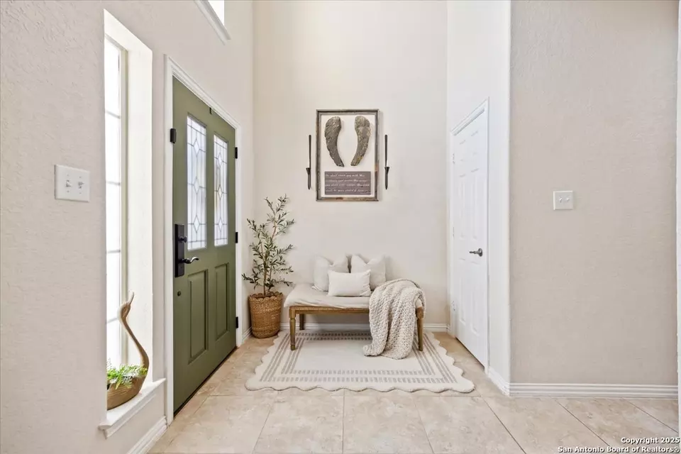 Entry Way - 3722 Sweet Olive, San Antonio, TX 78261 photo 2 of 7