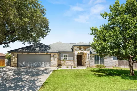 1654 Stone Hvn, Pleasanton, TX 78064