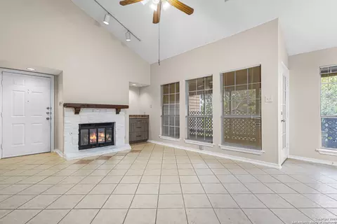 14745 Babcock Rd #204, San Antonio, TX 78249