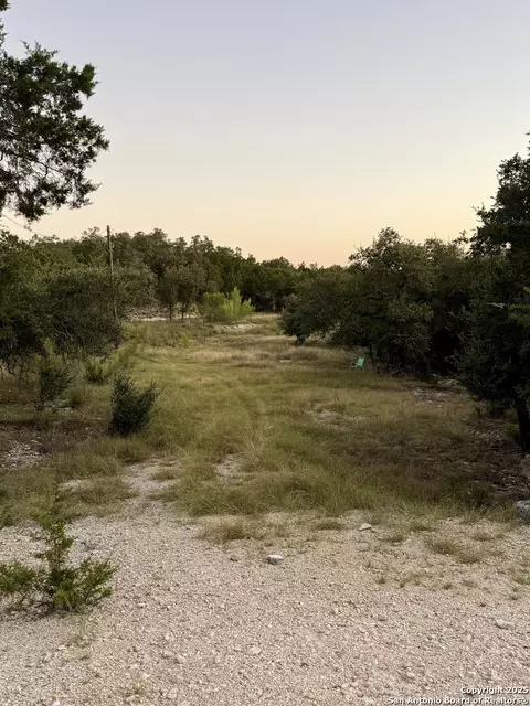 1043 Summit, Canyon Lake, TX 78133