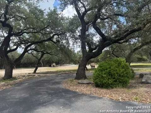 531 Dresden Wood, Boerne, TX 78006