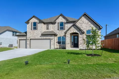 178 Annette Dr, Castroville, TX 78009