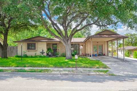 1215 Starhaven Pl, San Antonio, TX 78227