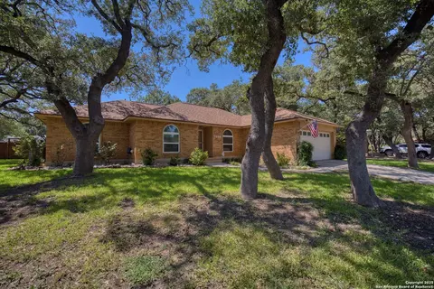 7614 Creek Trl, San Antonio, TX 78254