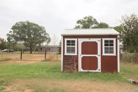 19545 Fm 463, Devine, TX 78016 photo 17