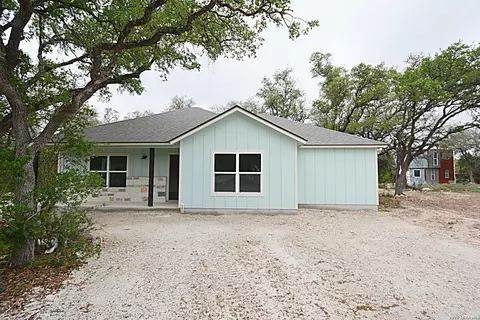 968 High Dr, Spring Branch, TX 78070