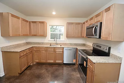 Kitchen - 968 High Dr, Spring Branch, TX 78070 photo 2 of 2