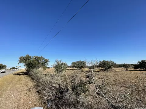 2 351 Byp, Beeville, TX 78102 photo 3