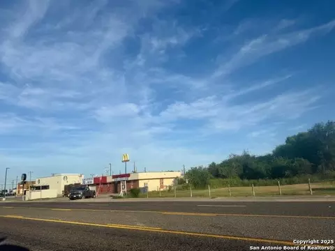0 W Fm 351, Beeville, TX 78102