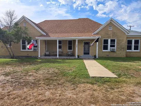 323 Main, Pettus, TX 78146