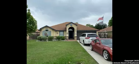 113 S Third, Skidmore, TX 78389