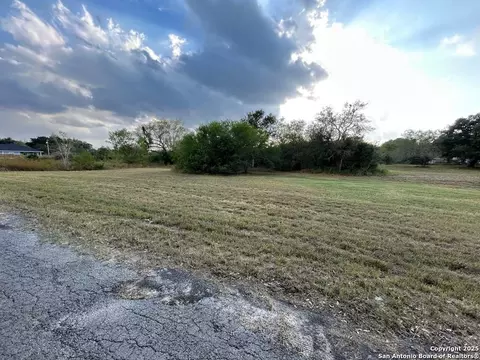 0000 W Inez, Beeville, TX 78102