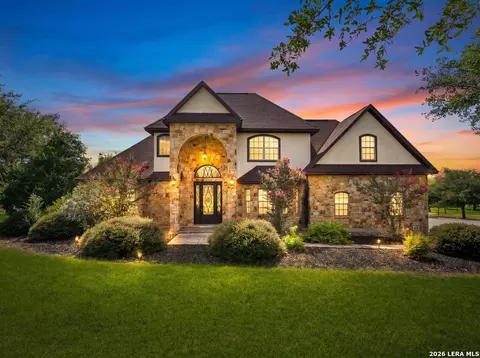 169 Abrego Lk, Floresville, TX 78114