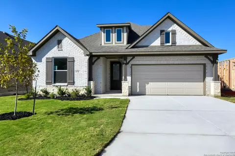 171 Heidi Hl, Castroville, TX 78009