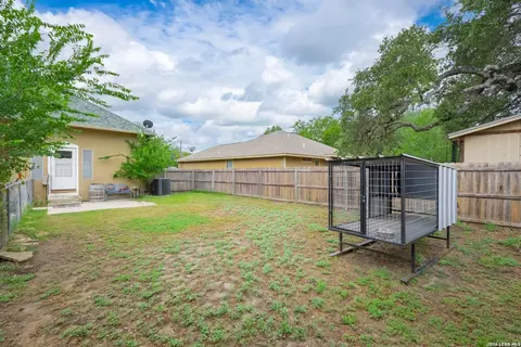Other - 301 Jefferson Dr, Devine, TX 78016 photo 1 of 4